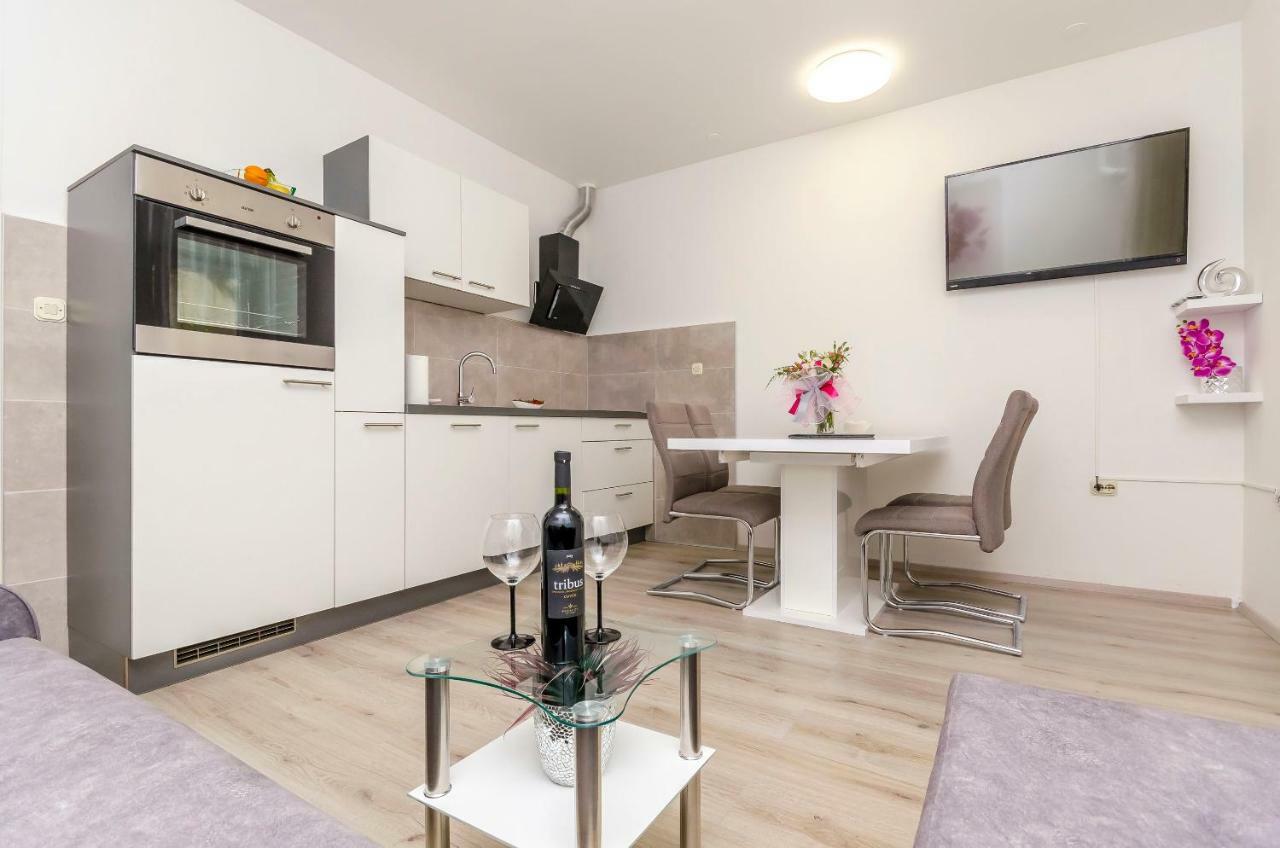 Apartment Mia Трогір Екстер'єр фото